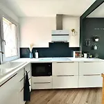 Evasion Chic - Duplex 70 M2 Climatise Avec Terrasse Et Parking