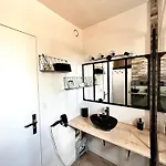 Evasion Chic - Duplex 70 M2 Climatise Avec Terrasse Et Parking