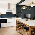 Evasion Chic - Duplex 70 M2 Climatise Avec Terrasse Et Parking *